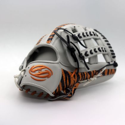 Alpha Tigre-Outfield-13.5