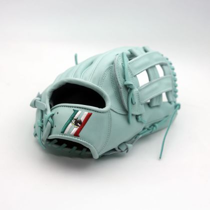 Alpha Menta-Outfielder-12.75