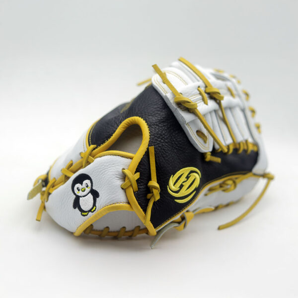 Rookie Pingüino- First Base- 13 inch